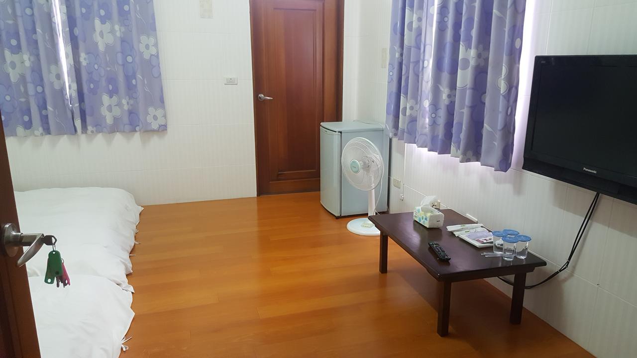 Dong Wang Homestay Taitung Bagian luar foto